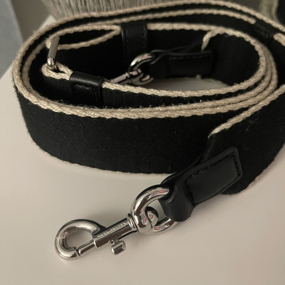 THE JACQUARD MEDIUM TOTE BAG - Picture 3 of 15